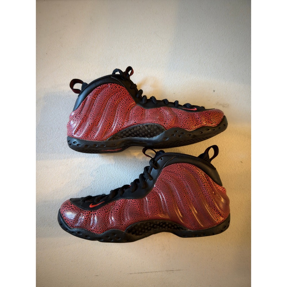 Nike Air Foamposite One Lava Black Bright Crimson Size 10.5 #3066